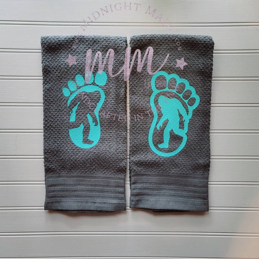 Bigfoot Sasquatch Yetty Yeti décor, funny kitchen towel décor Midnight Made